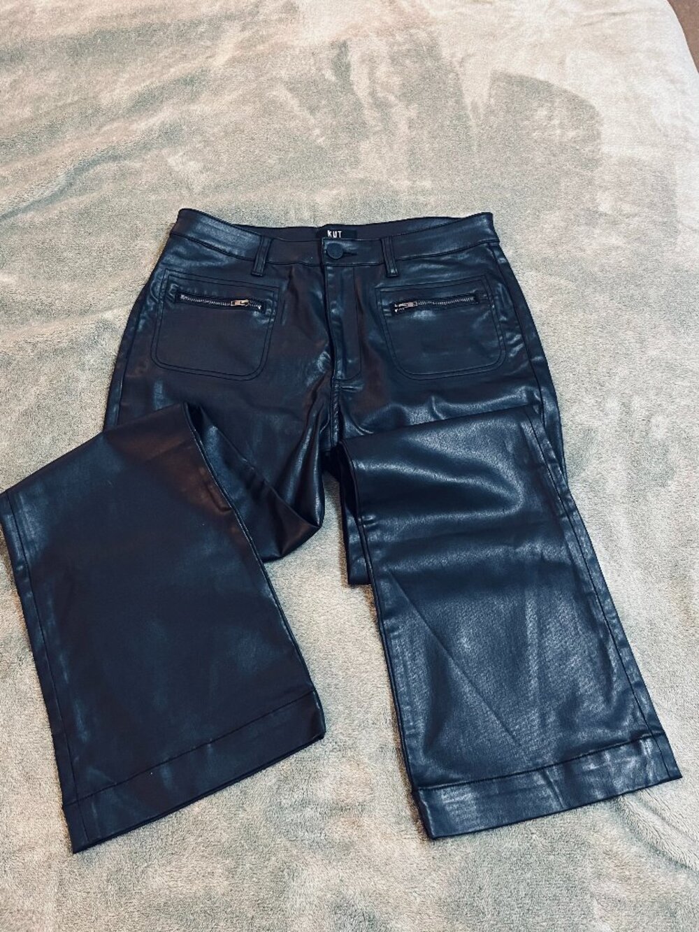 KUT From the Kloth Kelsey Flare Pants Jeans Womens 10 Black Coated Moto